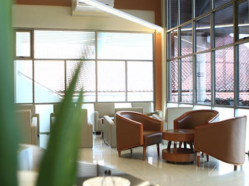 Concordia Lounge, Manado Sam Ratulangi, Indonesia Concordia Lounge, Manado Sam Ratulangi, Indonesia