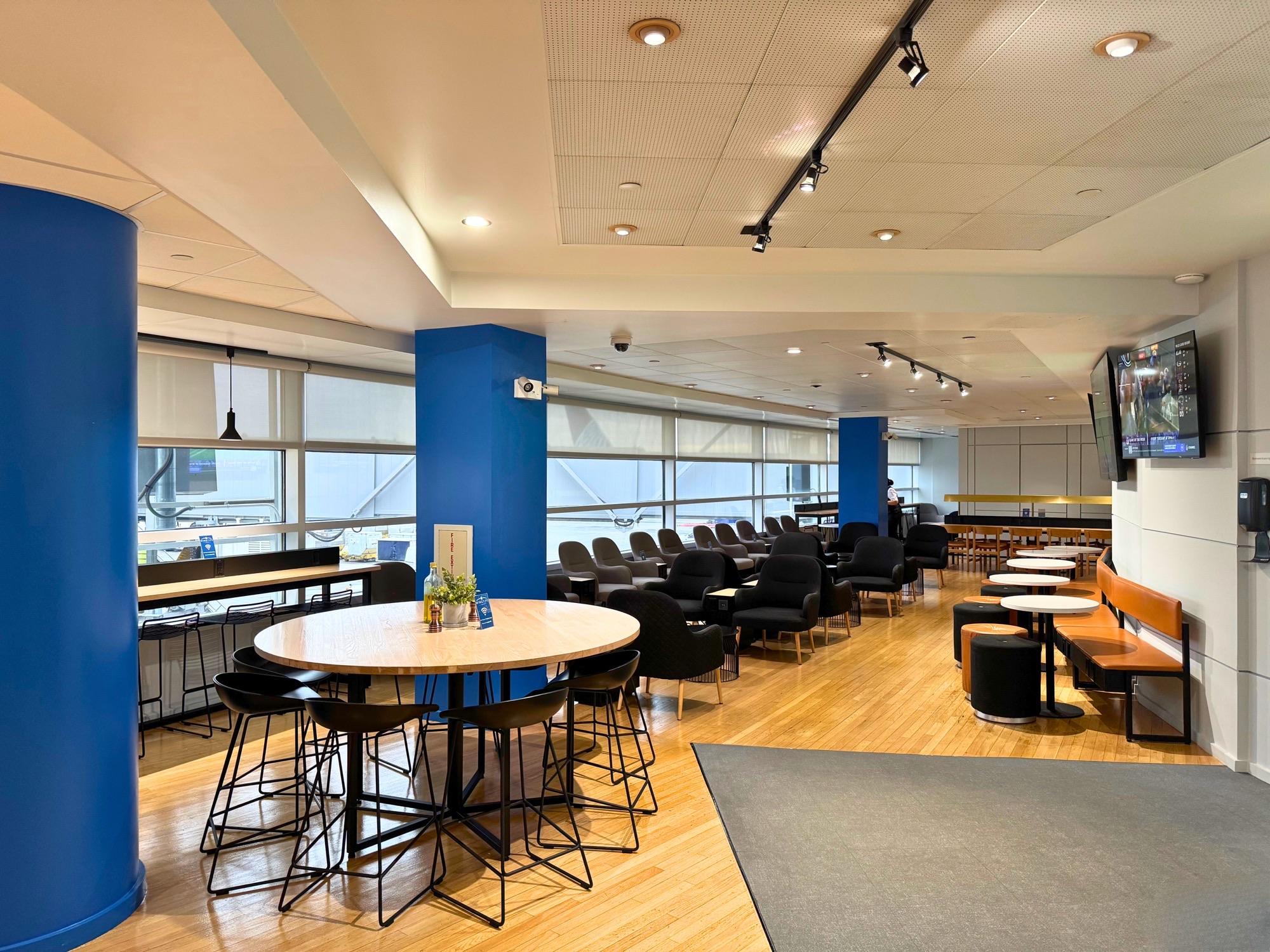 Wingtips Lounge Chicago, O'Hare International, USA Wingtips Lounge Chicago, O'Hare International, USA