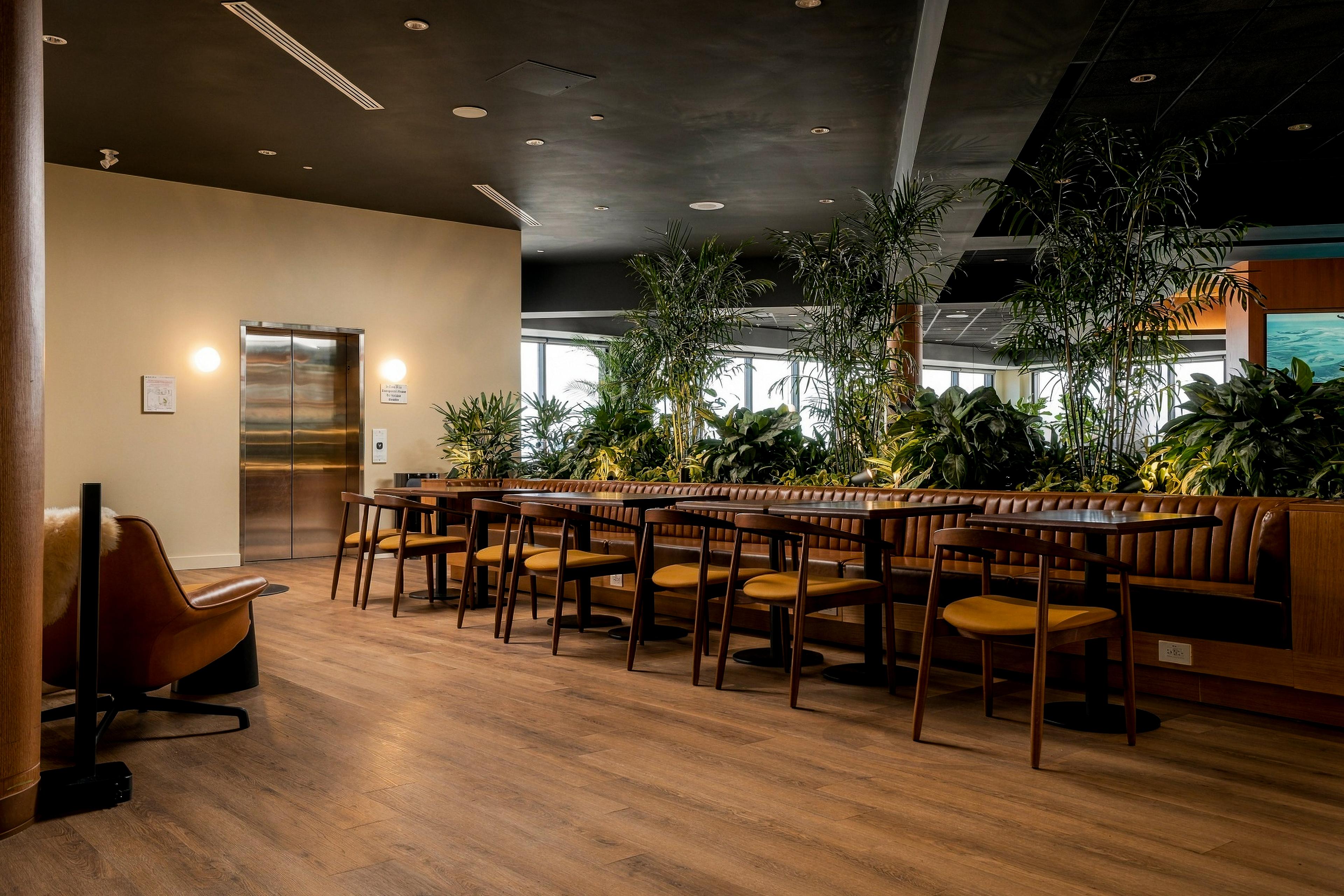 Aspire Lounge (Domestic), Calgary International, Canada Aspire Lounge (Domestic), Calgary International, Canada