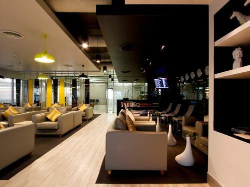 Miracle Business Class Lounge