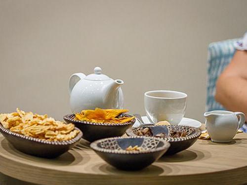 Makuwa Lounge, Victoria Falls Intl, Zimbabwe Makuwa Lounge, Victoria Falls Intl, Zimbabwe