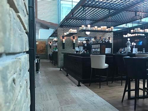 Ahlan Lounge at B, Dubai Intl, UAE Ahlan Lounge at B, Dubai Intl, UAE