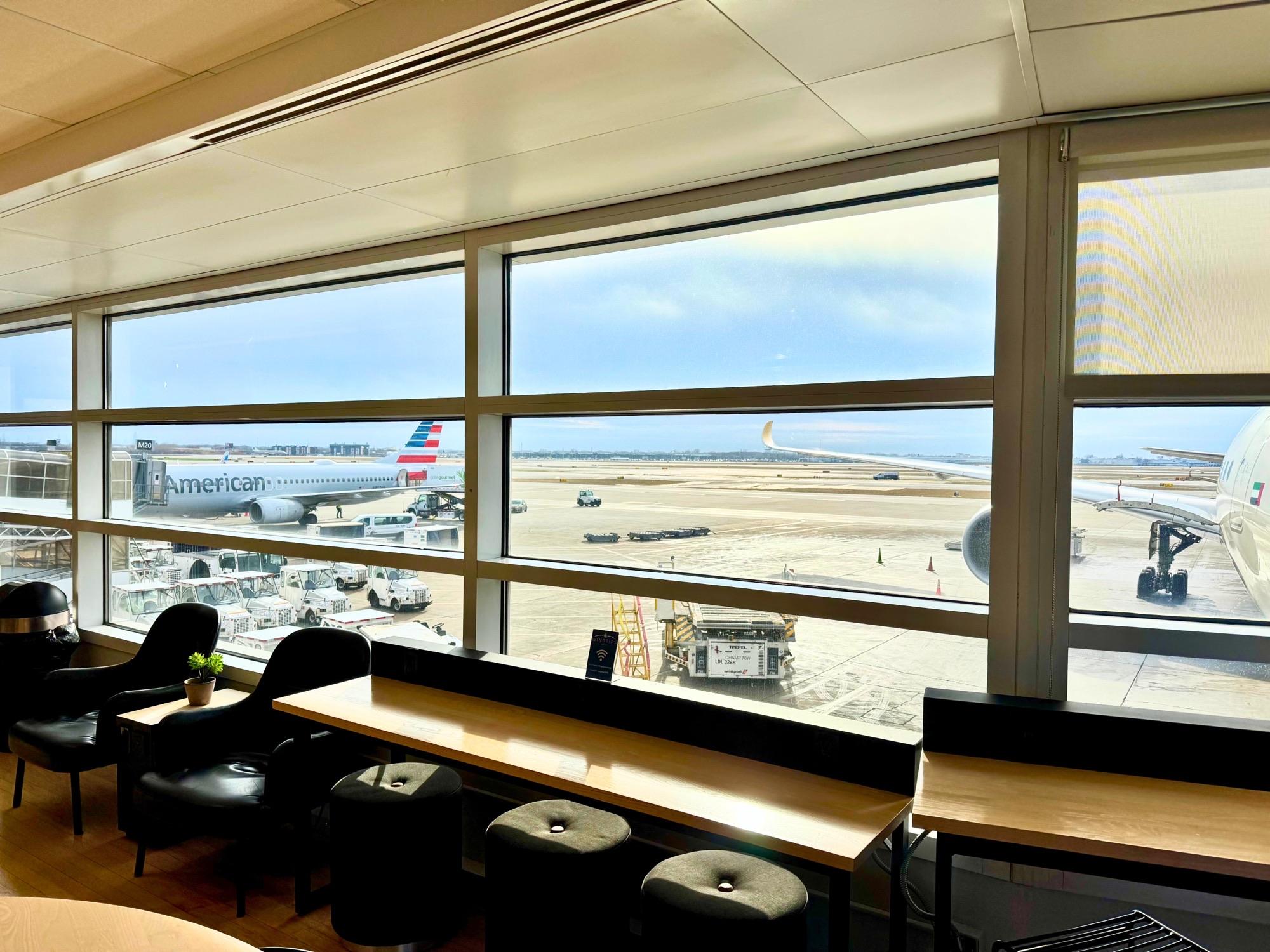 Wingtips Lounge Chicago, O'Hare International, USA Wingtips Lounge Chicago, O'Hare International, USA