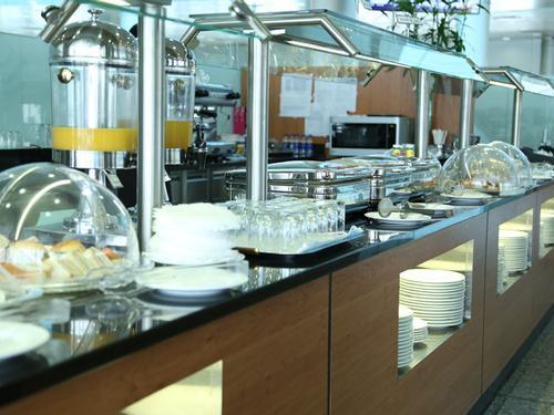 Dasman Premier Lounge, Kuwait International Dasman Premier Lounge, Kuwait International