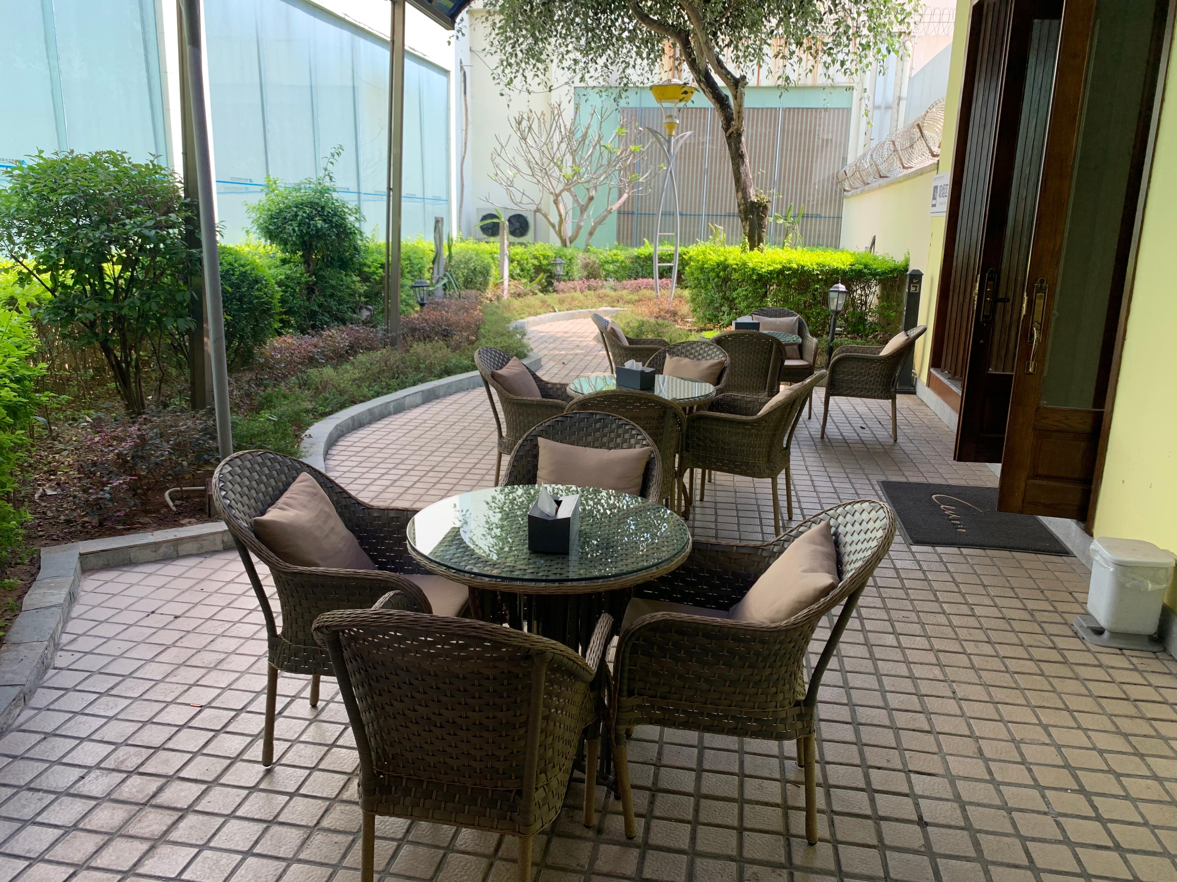 Best Business VIP Lounge, Dehong Mangshi, China Best Business VIP Lounge, Dehong Mangshi, China